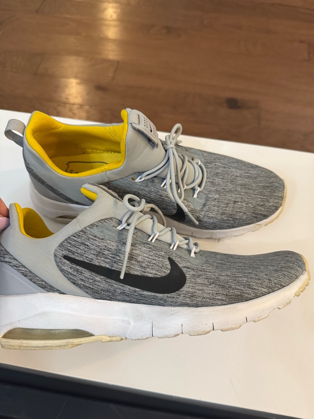 Nike Gray & Yellow Running Shoes